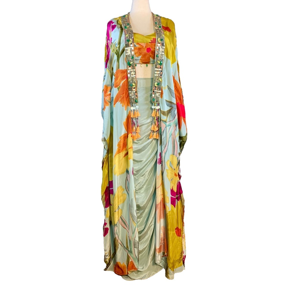 Nazila Couture sz Lg 3 pc South Asian Lehenga Silk Ruched Skirt Caftan Dupatta